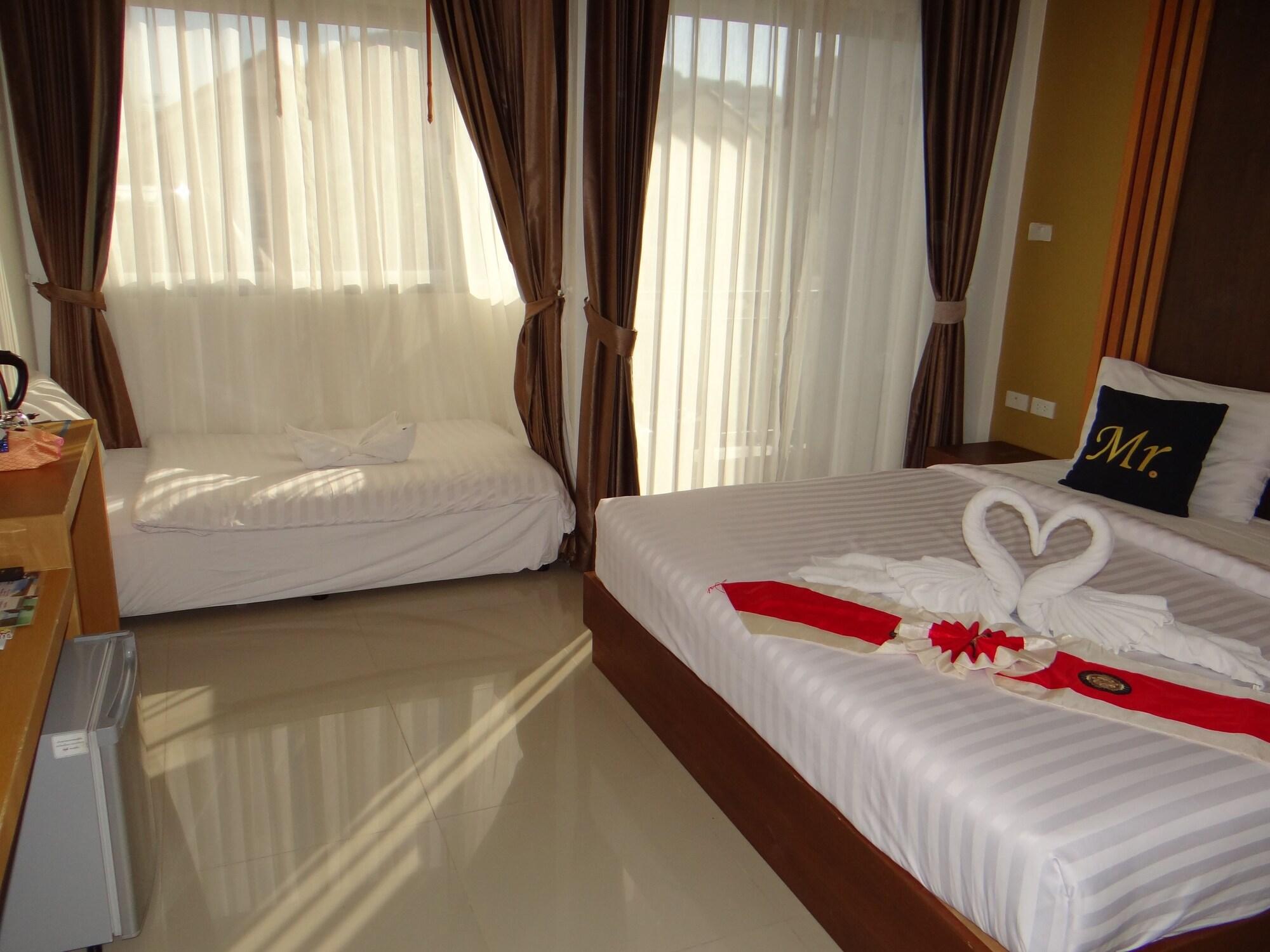 Tropical Sunset Hotel Patong Esterno foto