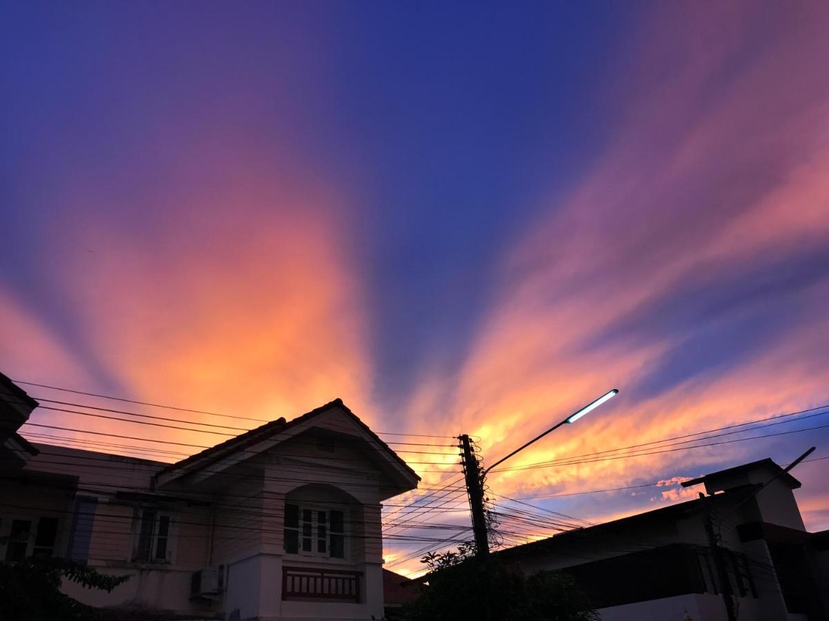 Tropical Sunset Hotel Patong Esterno foto